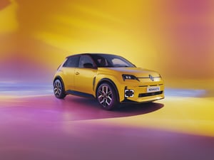 2025-Renault-5-E-Tech-001-2100